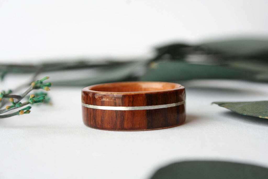 thick_cross_grain_santos_rosewood_ring_with_offset_14k_white_gold_inlay Img